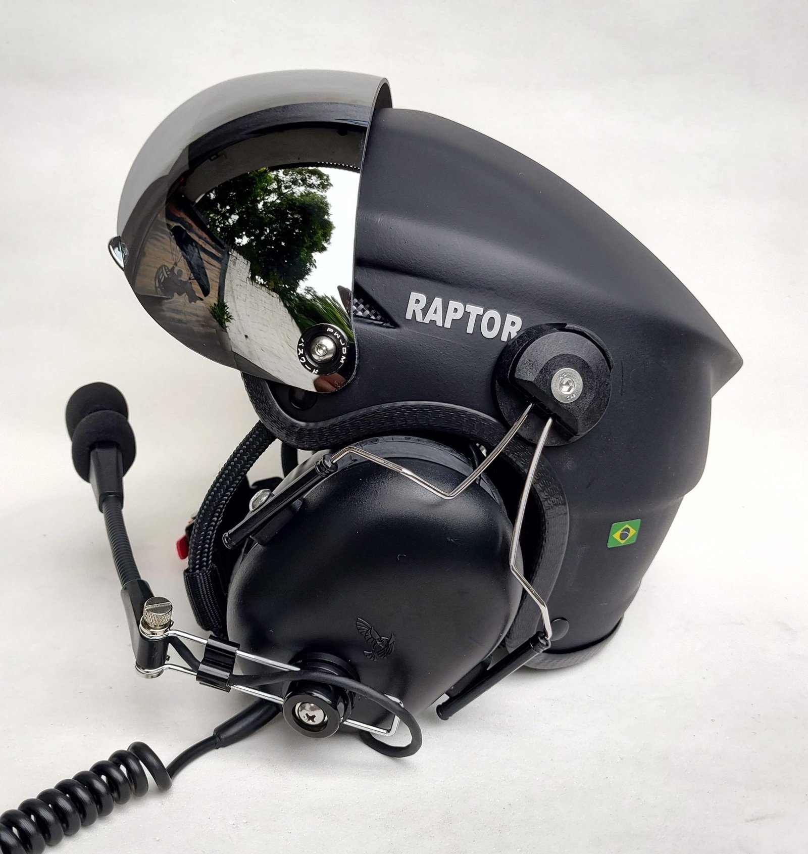 CAPACETE RAPTOR COR PRETO FOSCO COM VISEIRA MODELO TOP GUN E SISTEMA DE PRENDER A FONIA MODELO TIPO 3M - Imagem 22