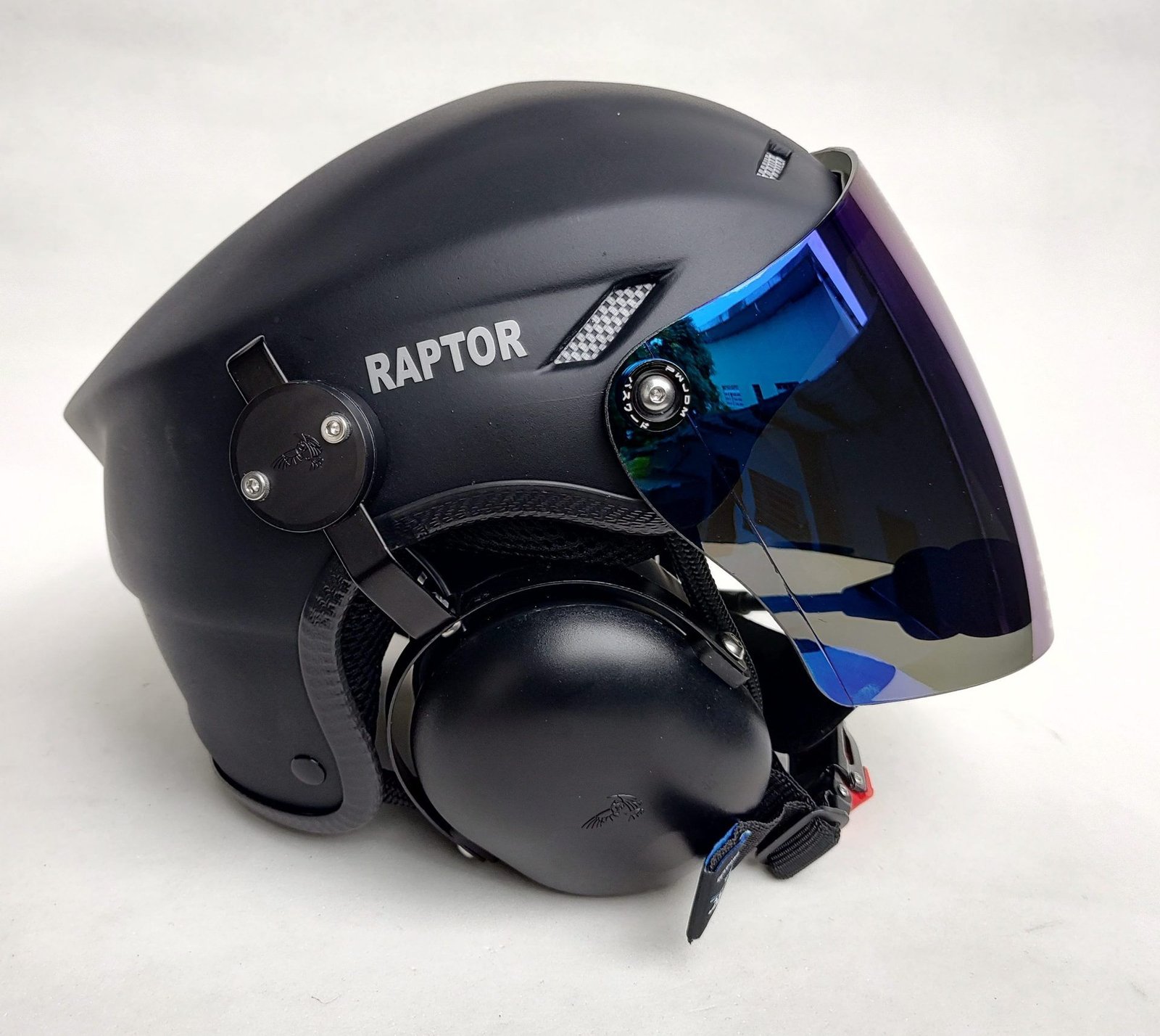 CAPACETE RAPTOR COR PRETO FOSCO COM VISEIRA MODELO FULL FACE E SISTEMA DE PRENDER A FONIA MODELO FLYTEC - Imagem 24