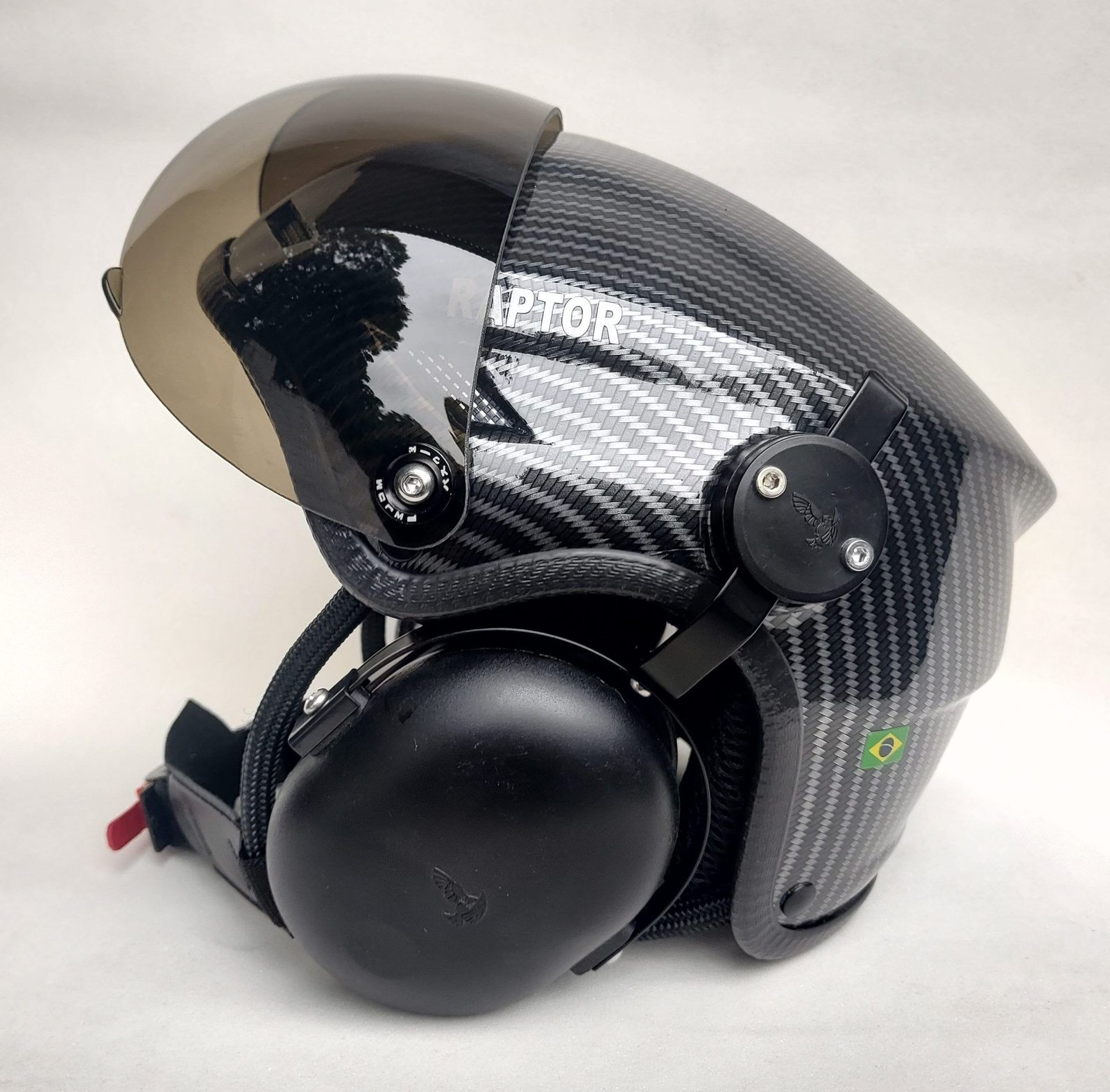 CAPACETE RAPTOR COM ABAFADOR DE RUÍDO E SISTEMA BLUETOOTH INTERCOMUNICADOR V6 PLUS SEM CONEXÃO PRA RÁDIO - Imagem 2