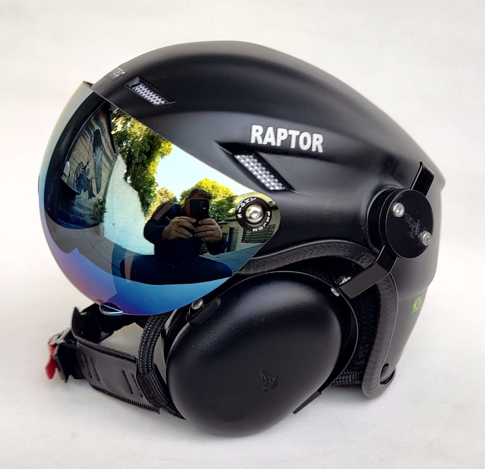 CAPACETE RAPTOR COM ABAFADOR DE RUÍDO E SISTEMA BLUETOOTH INTERCOMUNICADOR V6 PLUS SEM CONEXÃO PRA RÁDIO - Imagem 16
